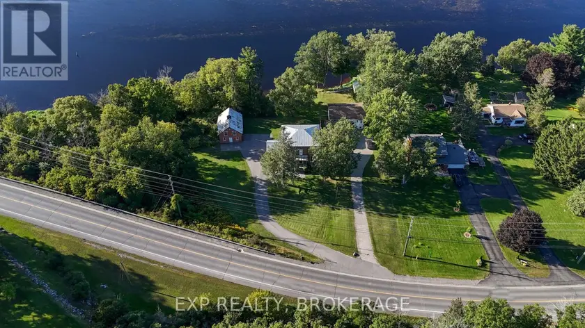 Detached at 109 RIVER ROAD, Greater Napanee
