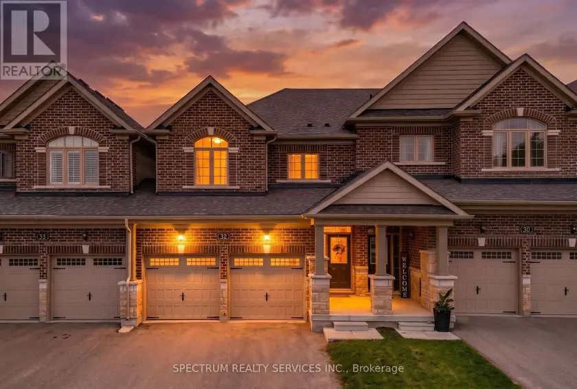 Townhouse at 32 HORIZON AVENUE, Cavan Monaghan