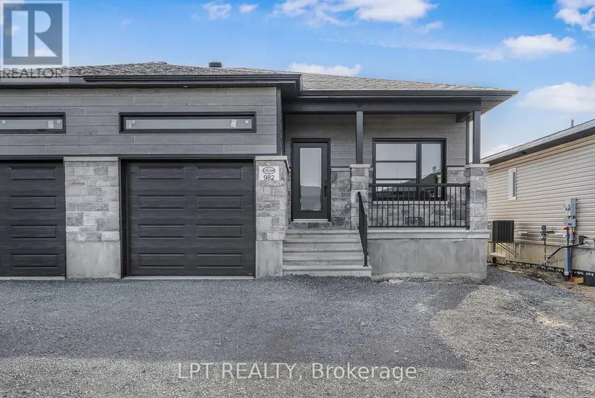 Semi-Detached/Link at B - 976 KATIA STREET, The Nation