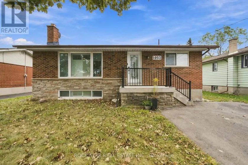 Detached at LOWER - 1052 FENNELL AVENUE E, Hamilton