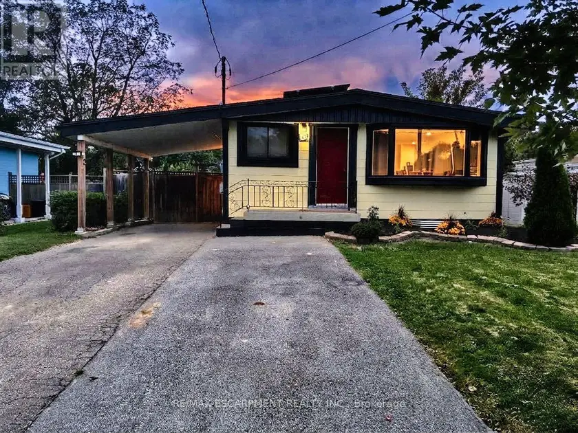 Detached at 134 DESCHENE AVENUE, Hamilton