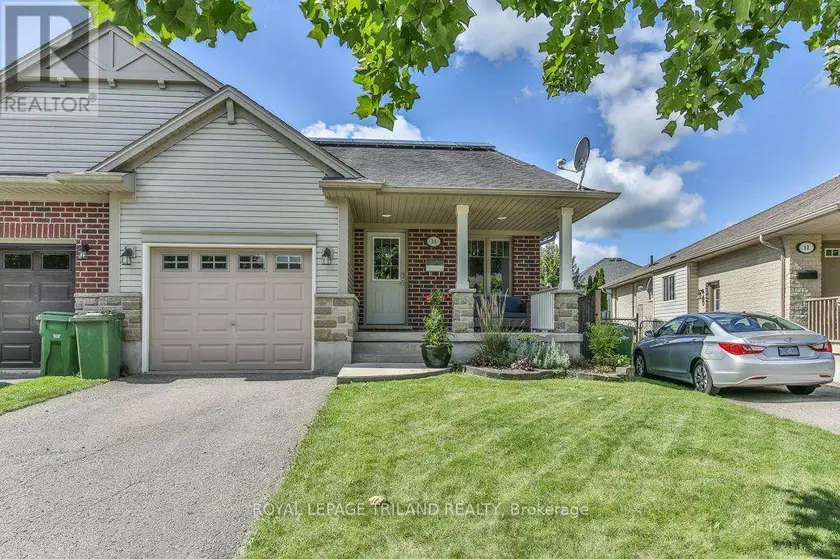 Semi-Detached/Link at 14 ALDERWOOD COURT, St. Thomas