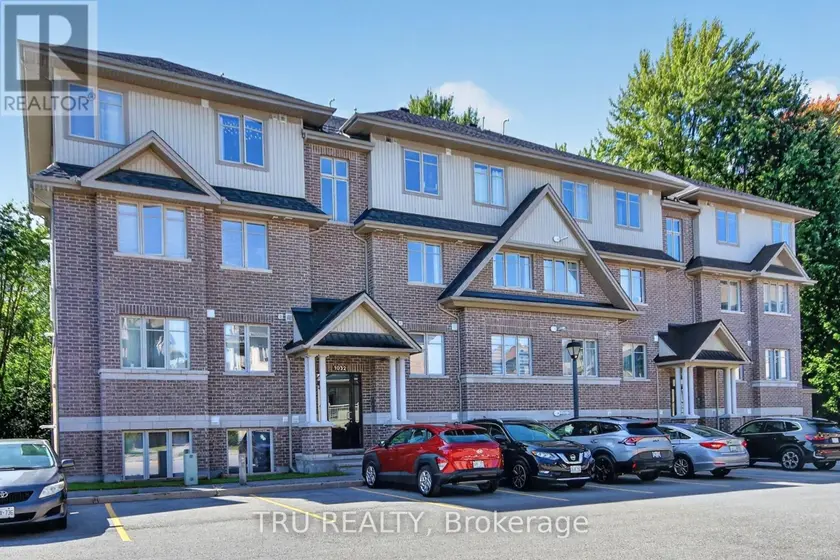 Apartment at B - 1032 BERYL PRIVATE, Ottawa