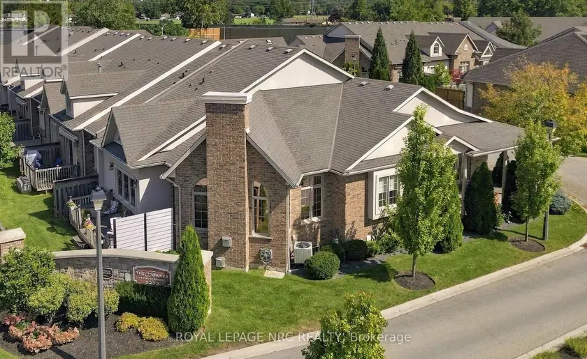 Townhouse at 8 - 3232 MONTROSE ROAD, Niagara Falls