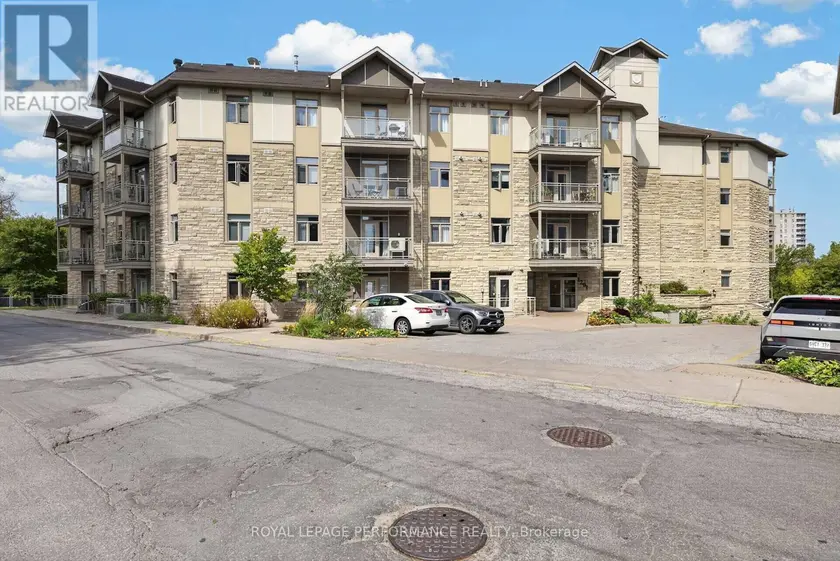 Apartment at 107 - 1201 OHIO STREET, Ottawa
