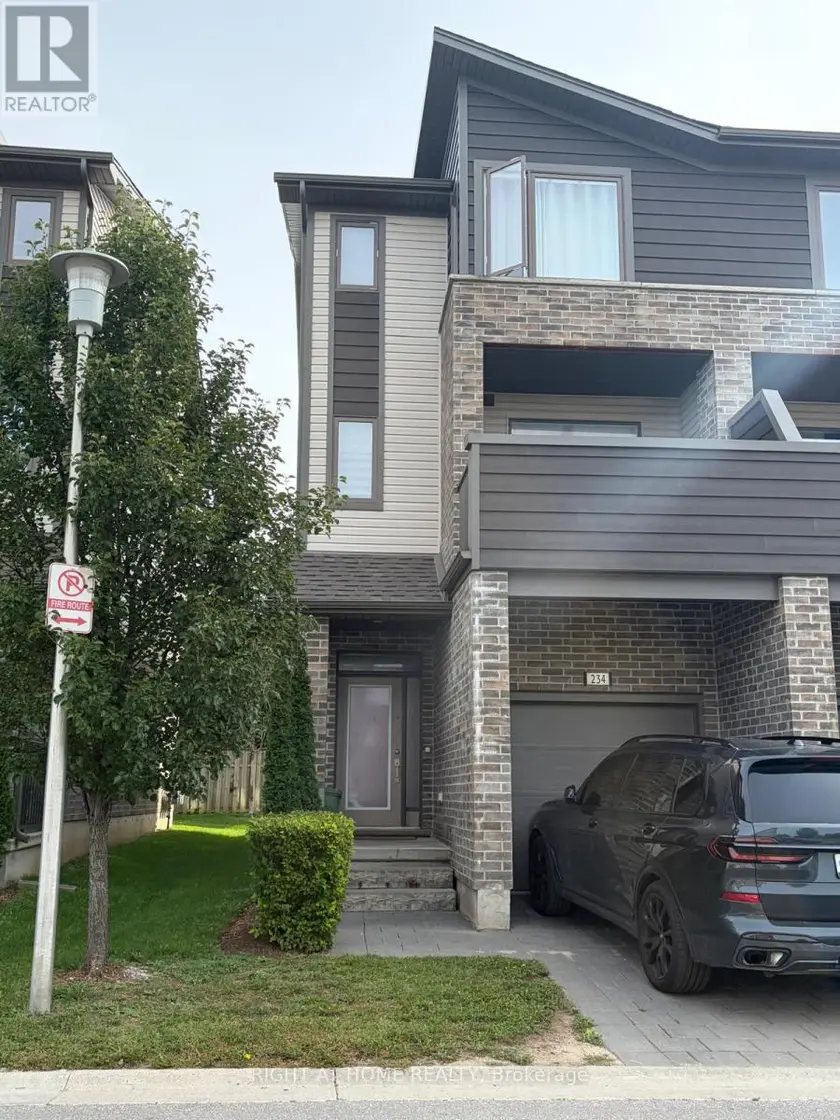 Townhouse at 234 - 1960 DALMAGARRY ROAD, London North