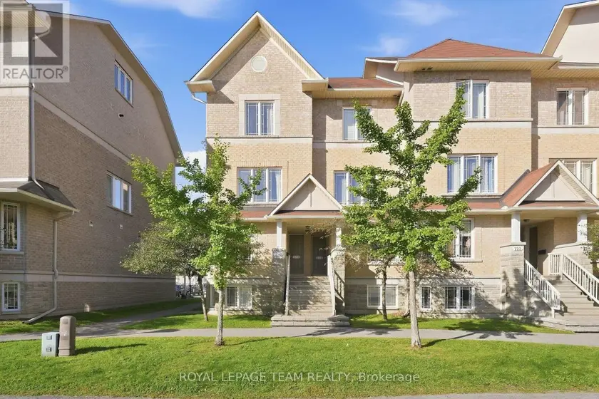 Townhouse at 128 PASEO PRIVATE, Ottawa