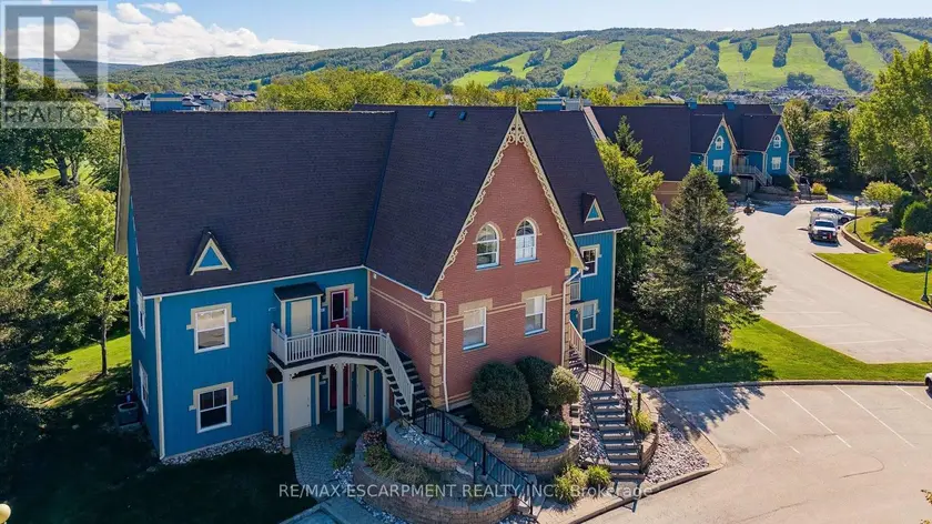 Townhouse at 207 - 184 SNOWBRIDGE WAY, Blue Mountains