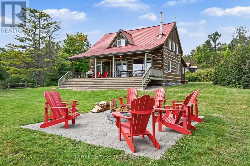 Detached at 1029 ROSIE LANE, Frontenac
