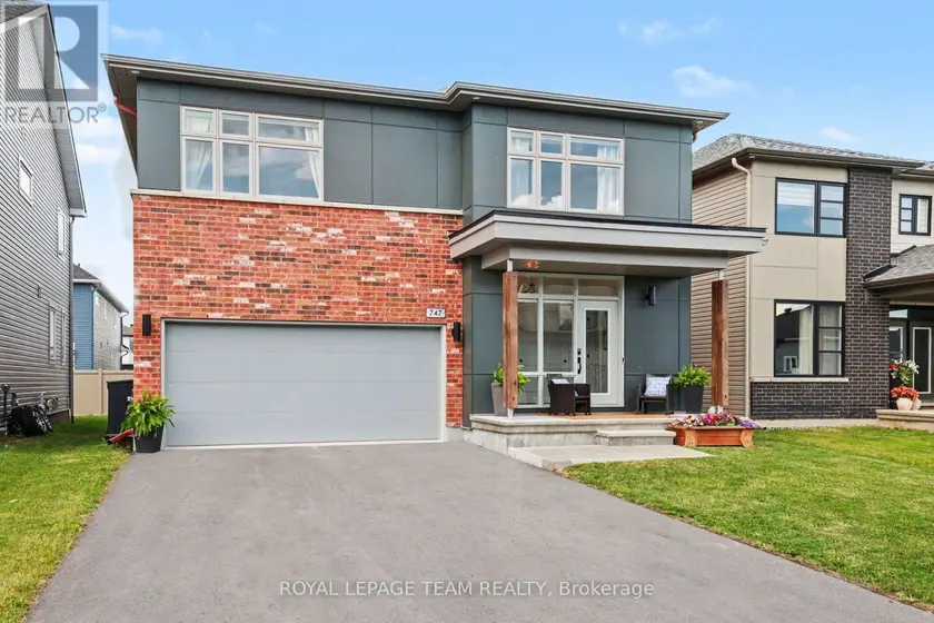Detached at 747 PETANQUE CRESCENT, Ottawa