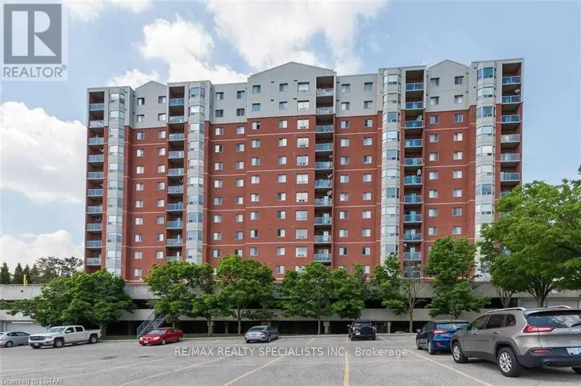 Apartment at 510 - 30 CHAPMAN COURT, London North