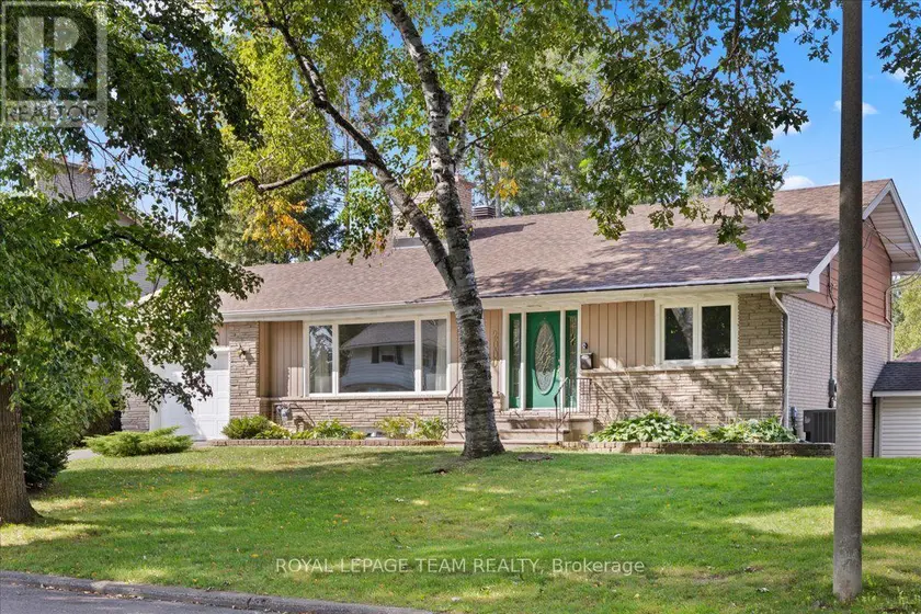 Detached at 2000 NORWAY CRESCENT, Ottawa