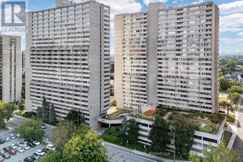 Apartment at 901 - 530 LAURIER AVENUE W, Ottawa