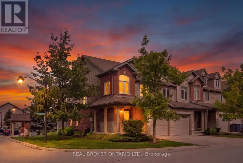 Townhouse at 30K - 30 KINGSBURY SQUARE, Guelph