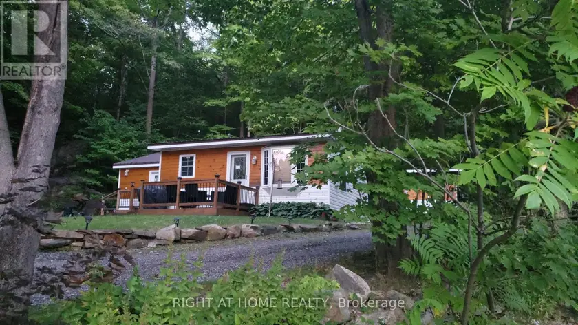 Detached at 16366 HWY 35, Algonquin Highlands