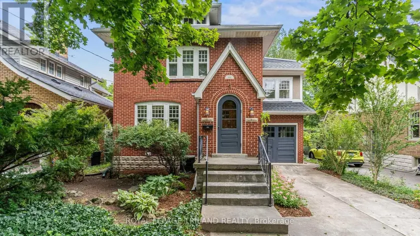 Detached at 964 MAITLAND STREET, London East
