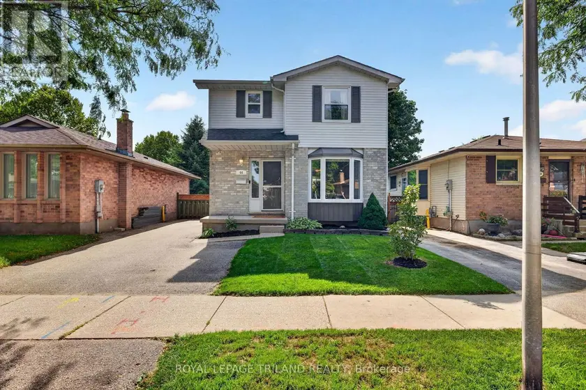 Detached at 44 SPEIGHT CRESCENT, London East