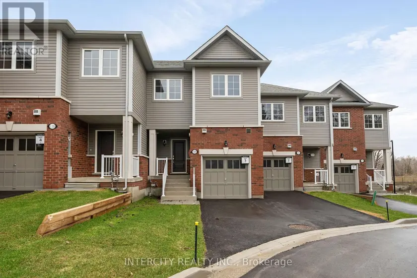 Townhouse at BLK 7 UNIT 3 - 100 WALDEN DRIVE, Shelburne