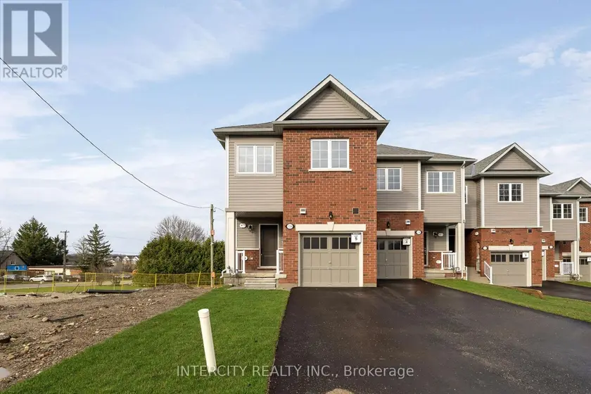 Townhouse at BLK 7 UNIT 5 - 116 GORDON STREET, Shelburne
