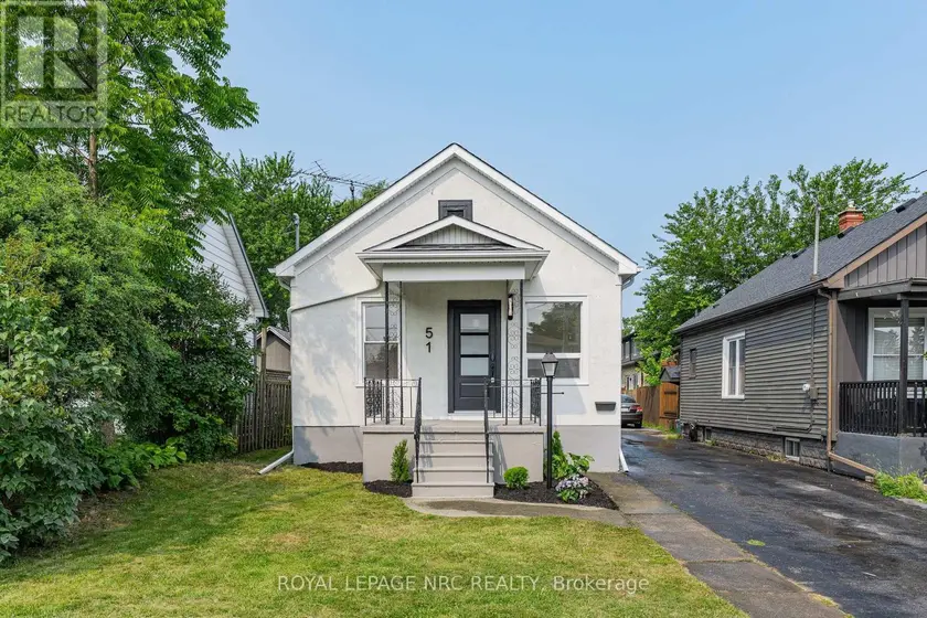 Detached at 51 QUEEN STREET S, Thorold