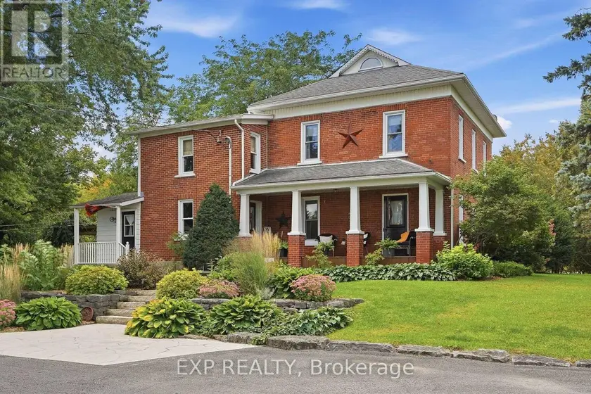 Detached at 15734 CONCESSION 1-2 ROAD, North Stormont
