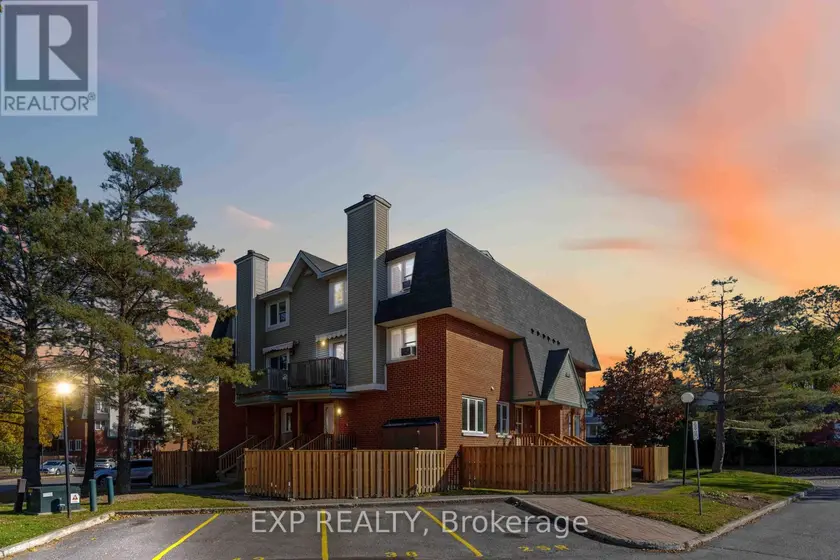 Townhouse at 207 - 6 TERRACE DRIVE, Ottawa