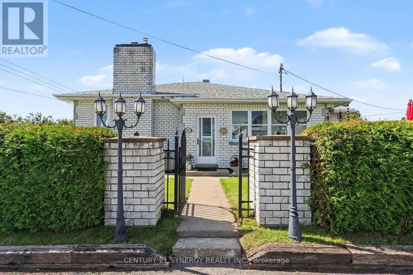 Detached at 2452 COLONIAL ROAD, Ottawa