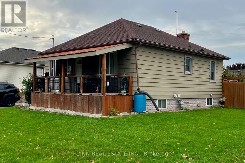 Detached at 438 BELL STREET, Port Colborne