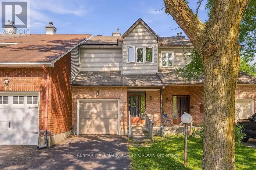 Townhouse at 197 TARTAN DRIVE, Ottawa