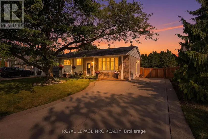 Detached at 37 VIKING DRIVE, Grimsby
