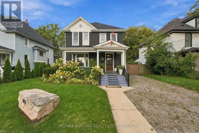 Detached at 4895 CRYSLER AVENUE, Niagara Falls