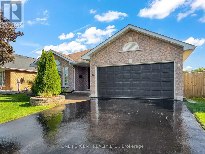 Detached at 25 HICKORY GROVE, Belleville