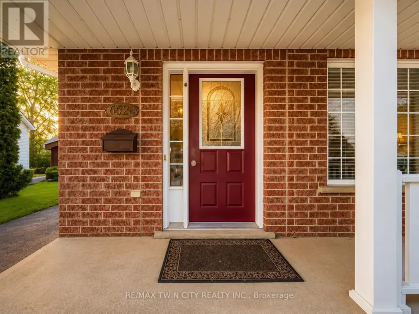 Semi-Detached/Link at A - 652 JACOB LANE, Waterloo
