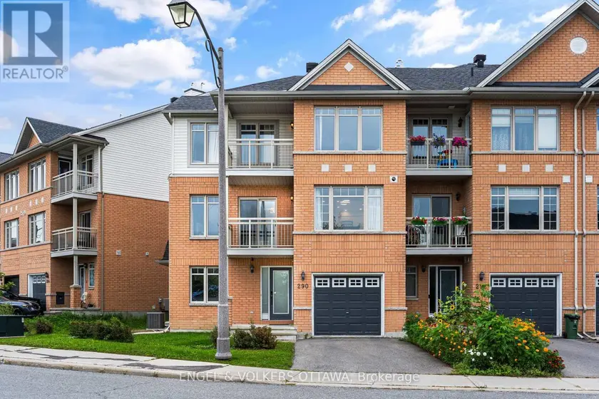 Townhouse at 290 CITIPLACE DRIVE N, Ottawa