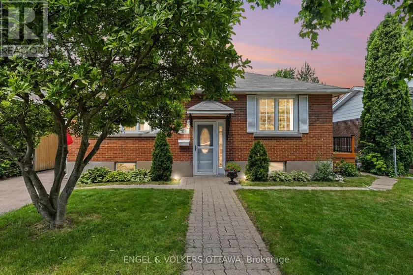 Detached at 325 SUMMIT AVENUE, Ottawa