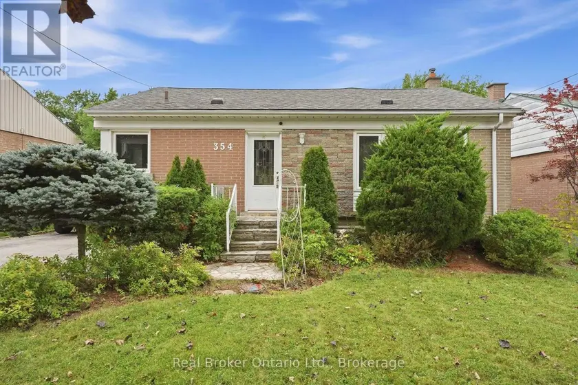 Detached at 354 EAST 37TH STREET, Hamilton