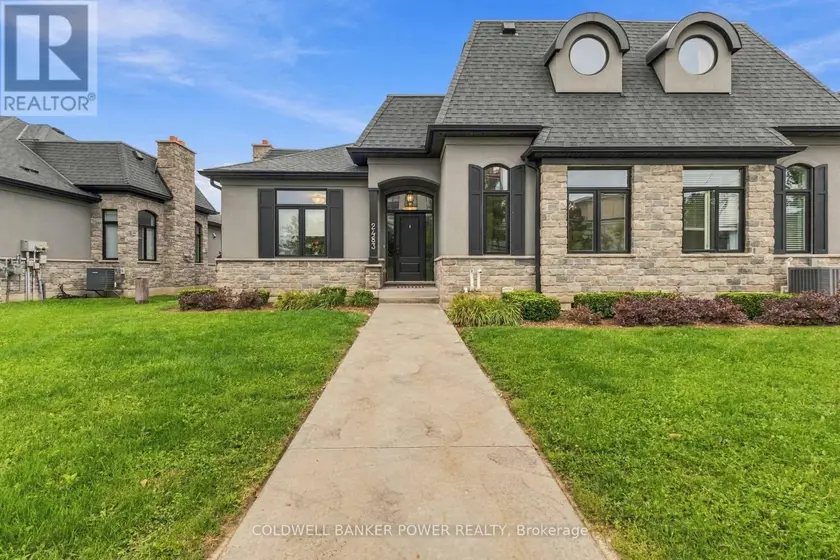 Townhouse at 2483 MEADOWLANDS WAY, London North