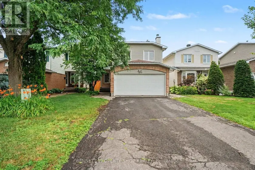 Detached at 1879 LECLAIR CRESCENT, Ottawa