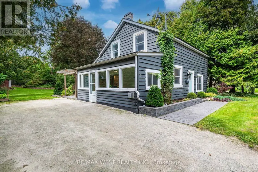 Detached at 21 MILL STREET, Amaranth