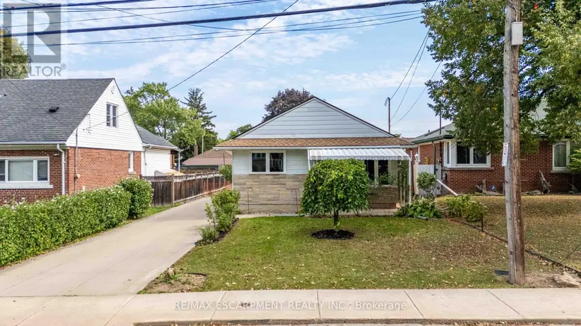 Detached at 215 ROSEDALE AVENUE, Hamilton