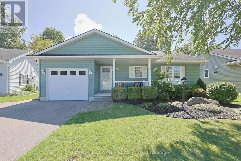 Detached at 353 SHANNON BOULEVARD, South Huron