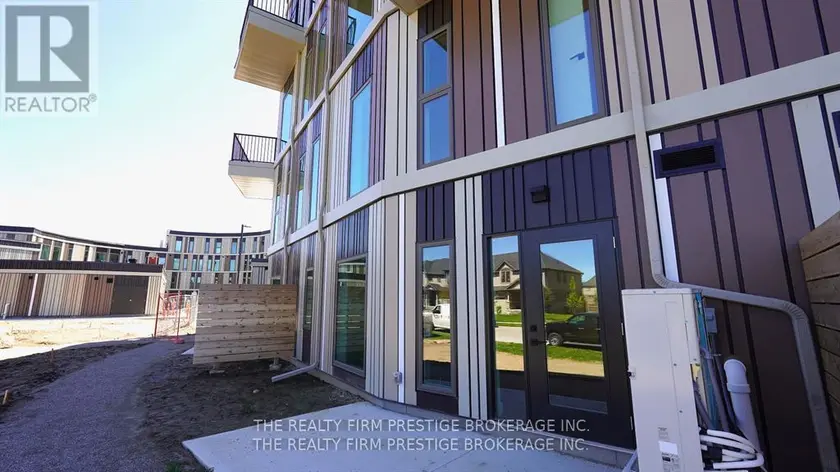 Townhouse at B118 - 2082 LUMEN DRIVE, London South