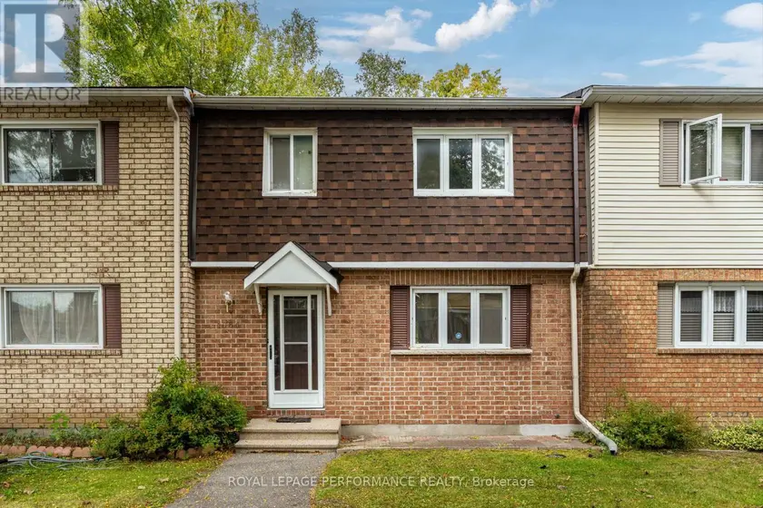 Townhouse at 1781 BELLMANOR COURT, Ottawa