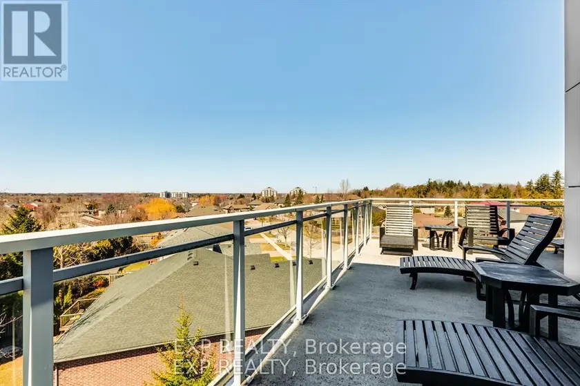 Apartment at 404 - 1705 FIDDLEHEAD PLACE, London