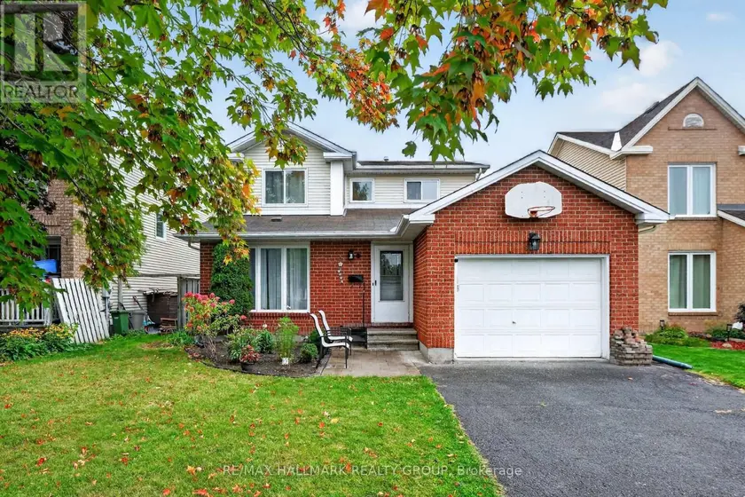 Detached at 502 ROUGEMOUNT CRESCENT, Ottawa
