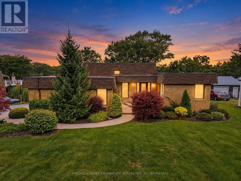 Detached at 21 THORNCREST ROAD, Port Colborne