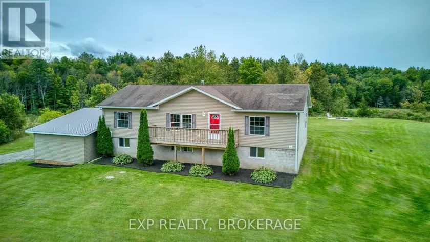 Detached at 1026 FORTY FOOT ROAD, Frontenac