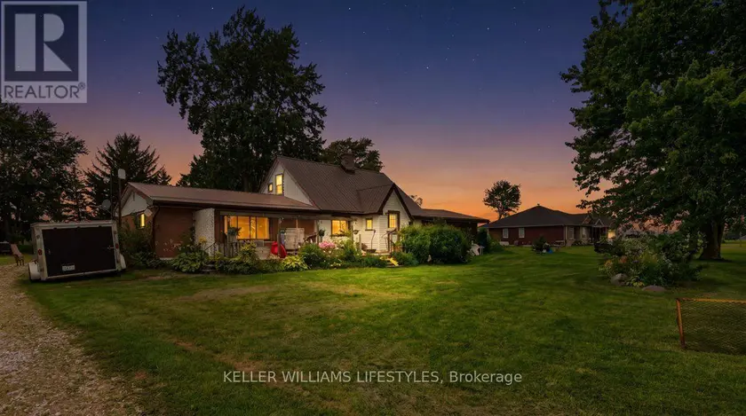 Detached at 22257 PRATT SIDING ROAD W, Southwest Middlesex