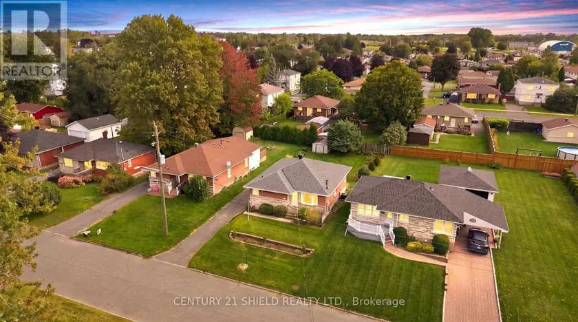 Detached at 1303 LASCELLE AVENUE, Cornwall