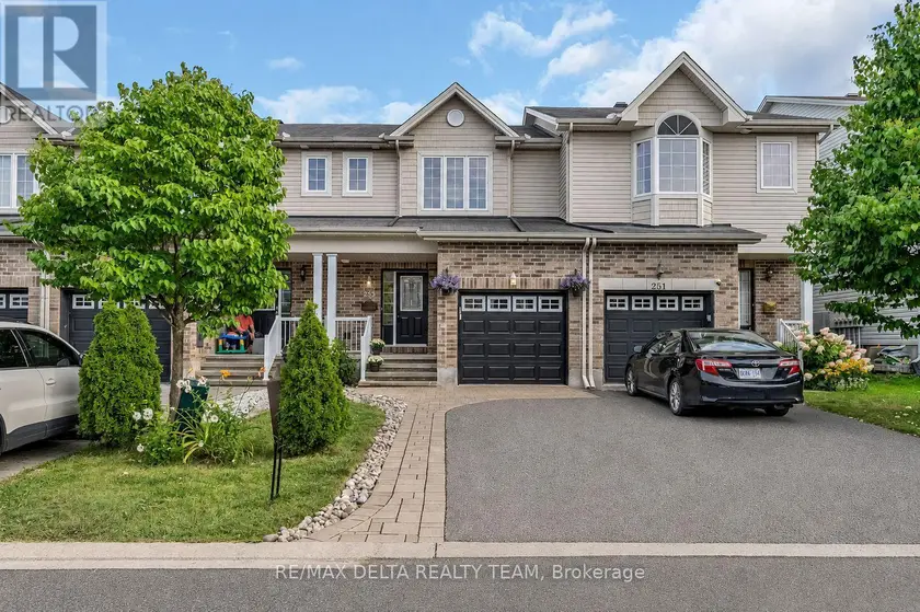 Townhouse at 253 CITYVIEW CRESCENT, Ottawa